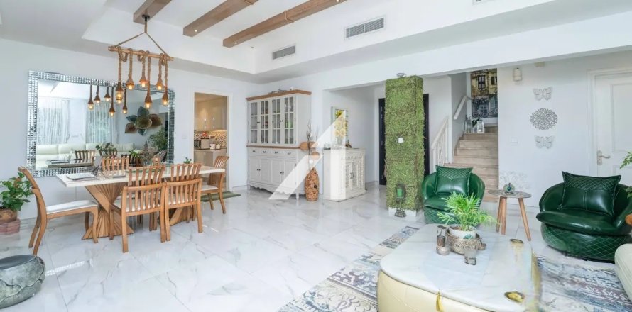 Vilă în Arabian Ranches, Dubai, EAU 4 dormitoare, 582 mp.  №646438