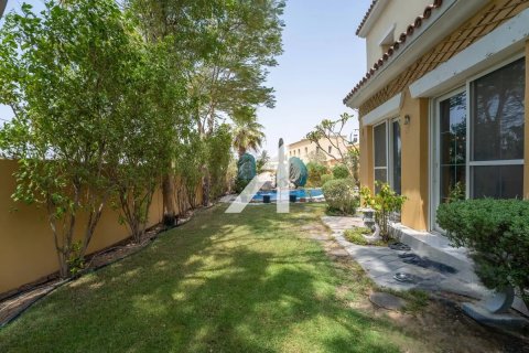 Vilë në Dubai, Emiratet e Bashkuara Arabe 4 dhoma gjumi, 581.5 m2. № 646438 - Foto 18