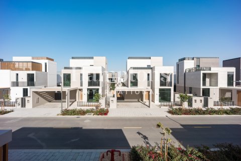 Vilă de închiriat în Arabian Ranches 3, Dubai, EAU 4 dormitoare, 386.56938300 mp.  №700270 - poză 7