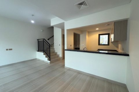 Casa urbana para arrendamento em DAMAC Hills (Akoya by DAMAC), Dubai, EAU 3 quartos, 150 m2 № 722503 - foto 1