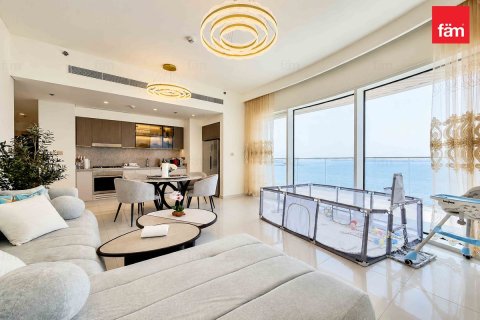 Apartment til salg i Dubai Harbour, Dubai, UAE 2 soveværelser, 144.8 kvm № 645626 - foto 4