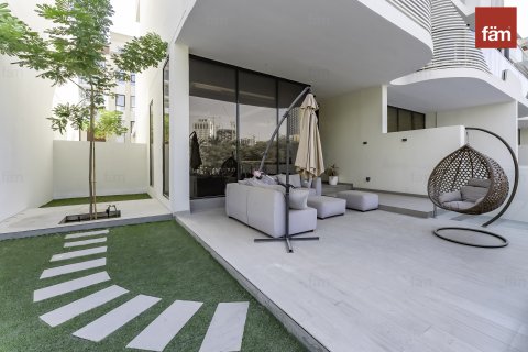 Townhouse til salg i Dubai, UAE 4 soveværelser, 208.8 kvm № 645723 - foto 2