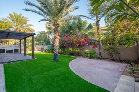 فيلا للبيع في المرابع العربية، دبي، الإمارات العربية المتحدة 5 غرفة نوم ، 808 متر مربع ، رقم 695822 - صورة 15