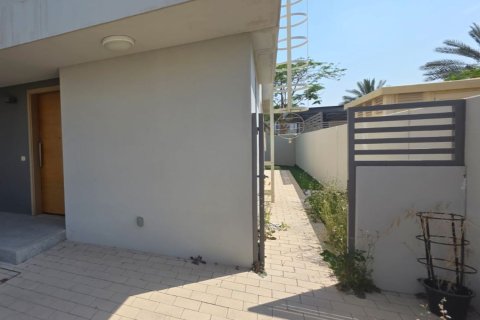 Rekkehus til salgs i Muwaileh Commercial, Sharjah, Emiratene 3 soverom, 174.66 kvm Nr. 748750 - Foto 4