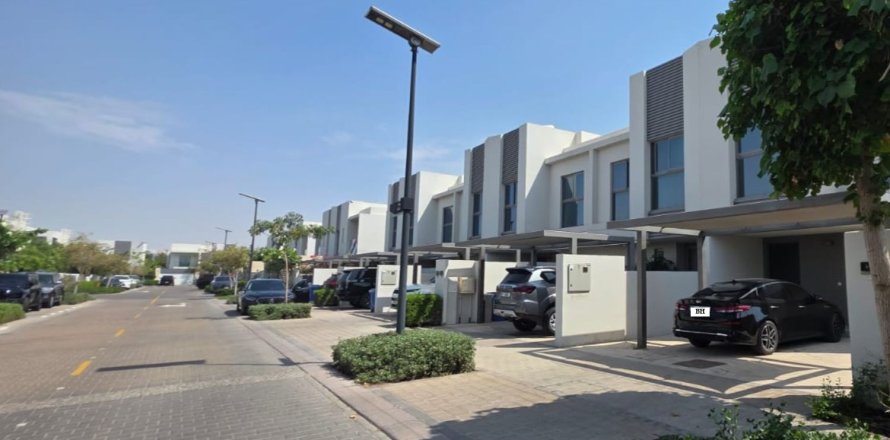 Rekkehus i Muwaileh Commercial, Sharjah, Emiratene 3 soverom, 174.66 kvm nr. 748750
