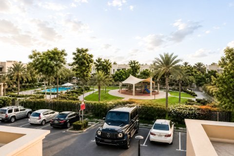 The Springs, Dubai, UAE의 판매용 빌라 침실 3개, 254.94제곱미터 번호 748748 - 사진 15