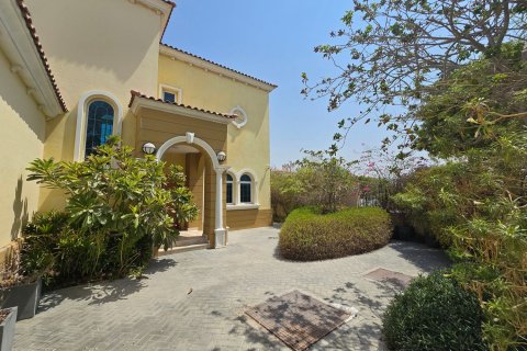 Villa para arrendamento em Jumeirah Park, Dubai, EAU 4 quartos, 1111.21 m2 № 764325 - foto 30
