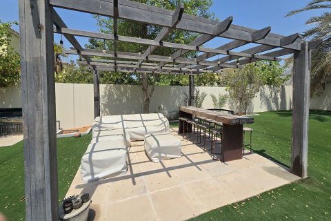 Villa para arrendamento em Jumeirah Park, Dubai, EAU 4 quartos, 1111.21 m2 № 764325 - foto 25