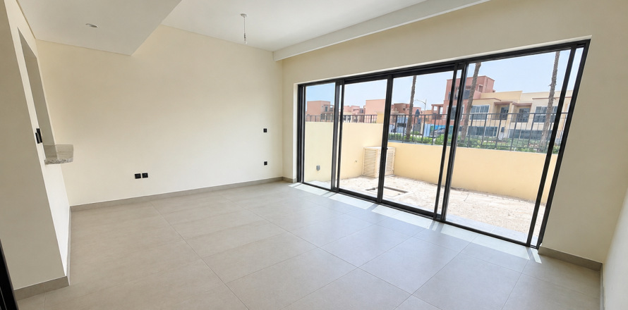 阿联酋 Dubai Damac Lagoons 联排别墅  4 卧, 144 平方米 , 编号 764353