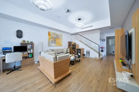 Βίλα σε Arabian Ranches, Dubai, ΗΑΕ 3 υπνοδωμάτια, 214 τ.μ. Αρ. 738419 - φωτογραφία 17