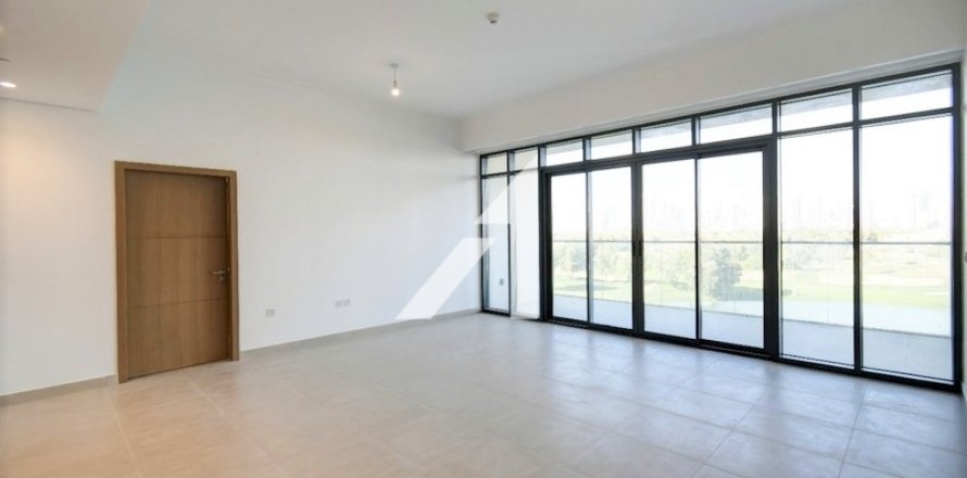 Huoneisto The Hills, Dubai, Arabiemiraatit 3 makuuhuonetta, 193 m2 № 702064