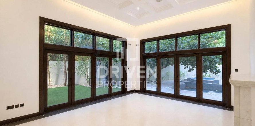 Villa en Al Barari, Dubai, EAU 6 dormitorios, 1017.57 m² № 767709