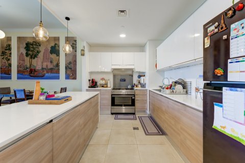 Lägenhet till försäljning i Dubai, UAE 2 sovrum, 127 kvm Nr. 695982 - fotografi 5