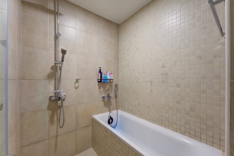 Lägenhet till försäljning i Dubai, UAE 2 sovrum, 127 kvm Nr. 695982 - fotografi 10