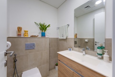 Lägenhet till försäljning i Dubai, UAE 2 sovrum, 127 kvm Nr. 695982 - fotografi 14