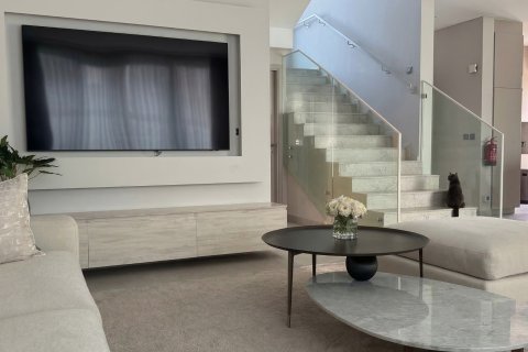 וילה למכירה ב Dubai, איחוד האמירויות  4 חדרי שינה, 334 מ"ר, מספר 695984 - תמונה 3