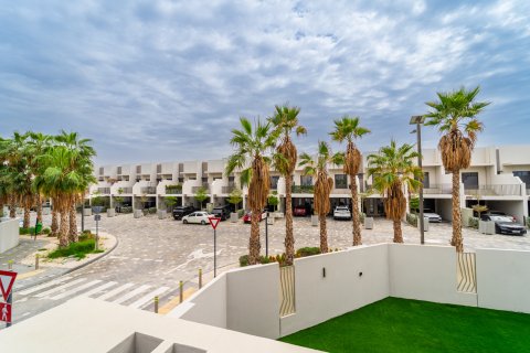 Купити віллу в Дубай, ОАЕ 4 спальні, 334м2, № 695984 - фото 13