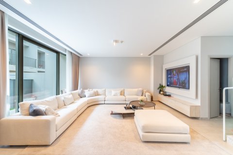 Villa in Dubai, VAE 4 slaapkamers, 334 vr.m. nr 695984