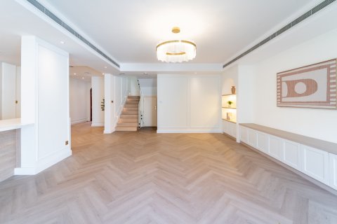 Купить таунхаус в Дубай, ОАЭ 4 спальни, 236м2, № 695986 - фото 4