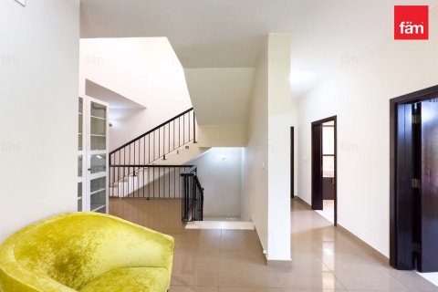 Vila di Dubai, UEA 5 kamar tidur, 561 m2 nomor 694335 - foto 10