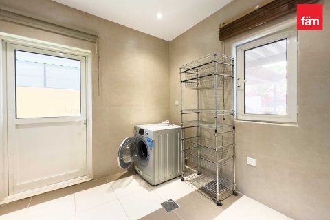 Vila di Dubai, UEA 5 kamar tidur, 561 m2 nomor 694335 - foto 11