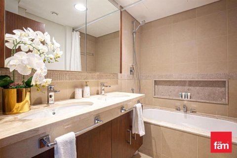 Apartamento en venta en Downtown Dubai (Downtown Burj Dubai), Dubai, EAU 3 dormitorios, 180.1 m2 № 694332 - foto 12