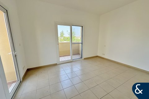 Villa til salgs i Arabian Ranches, Dubai, Emiratene 2 soverom, 175 kvm Nr. 667475 - Foto 5