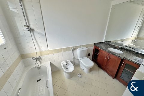 Villa til salgs i Arabian Ranches, Dubai, Emiratene 2 soverom, 175 kvm Nr. 667475 - Foto 9