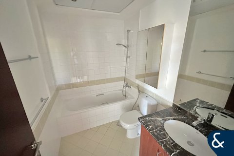 Villa til salgs i Arabian Ranches, Dubai, Emiratene 2 soverom, 175 kvm Nr. 667475 - Foto 7