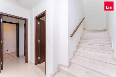 Villa in Reem, Dubai, UAE 3 bedrooms, 274.3 sq.m. № 760504 - photo 13