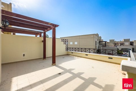 Kuća u nizu u gradu Dubai, UAE 4 spavaće sobe, 423.9 m2 Br. 760502 - Slika 5