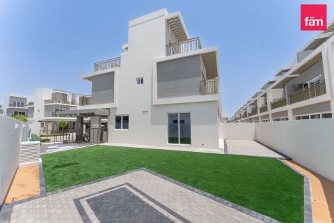 Maison de ville à Dubai, EAU: 4 chambres, 242.3 m2 № 760507