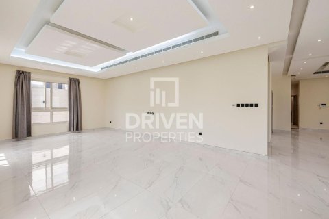Villa in Wadi Al Amardi, Dubai, UAE 6 bedrooms, 604 sq.m. № 655131 - photo 5