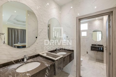 Villa in Wadi Al Amardi, Dubai, UAE 6 bedrooms, 604 sq.m. № 655131 - photo 12