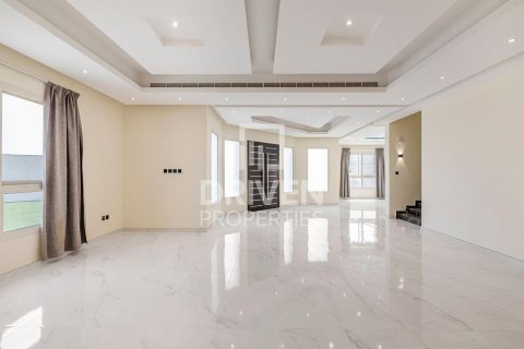 Villa in Wadi Al Amardi, Dubai, UAE 6 bedrooms, 604 sq.m. № 655131 - photo 9