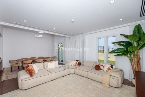 Villa in vendita a Jumeirah, Dubai, EAU 4 camere da letto, 368 mq. № 693516 - foto 3
