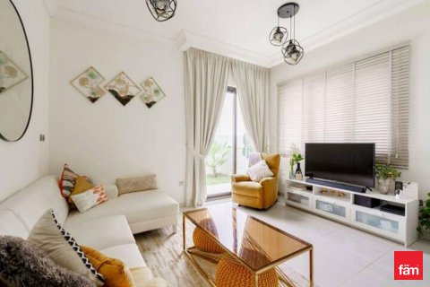 Снять в аренду виллу в Дубай, ОАЭ 3 спальни, 175.7м2, № 660327 - фото 1