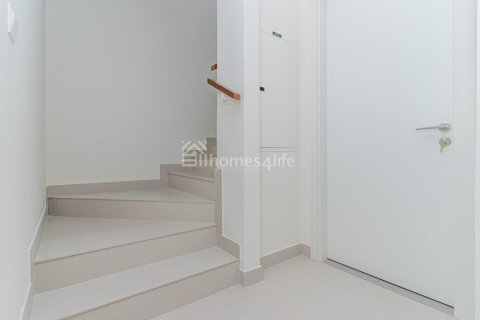 Dubai South (Dubai World Central), Dubai, UAE의 판매용 빌라 침실 2개, 129제곱미터 번호 715190 - 사진 12