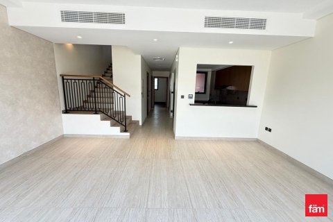 Kaupunkipientalo Dubai, Arabiemiraatit 4 makuuhuonetta, 144 m2 № 715146