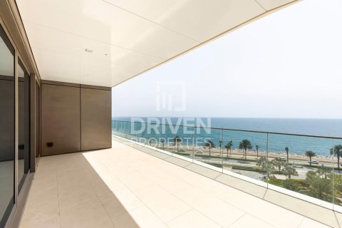 Apartment in Palm Jumeirah, Dubai, UAE 5 bedrooms, 679 sq.m. № 683663 - photo 3