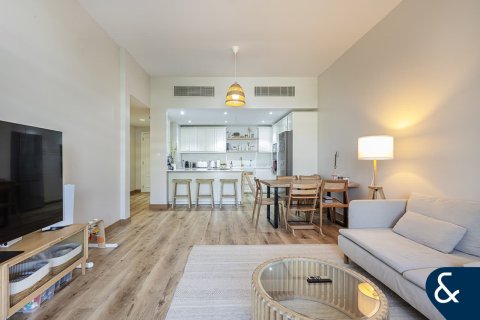 Lägenhet till försäljning i Motor City, Dubai, UAE 2 sovrum, 131 kvm Nr. 667411 - fotografi 4