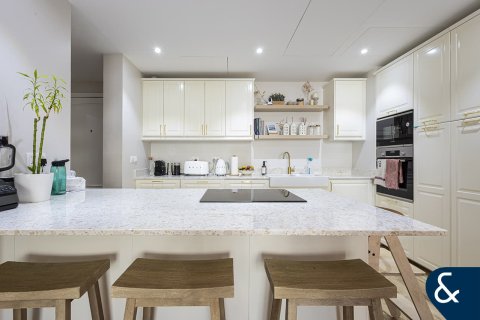 Lägenhet till försäljning i Motor City, Dubai, UAE 2 sovrum, 131 kvm Nr. 667411 - fotografi 3