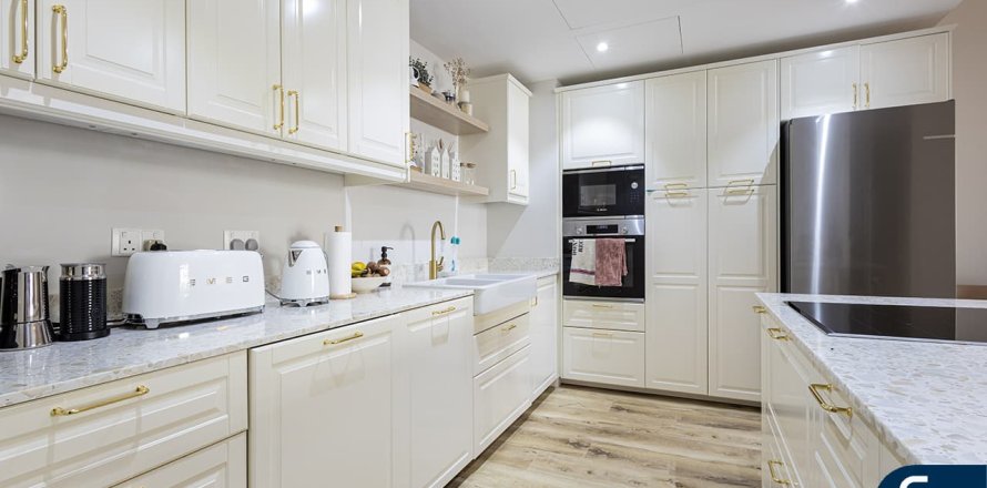 Lägenhet i Motor City, Dubai, UAE 2 sovrum, 131 kvm Nr. 667411