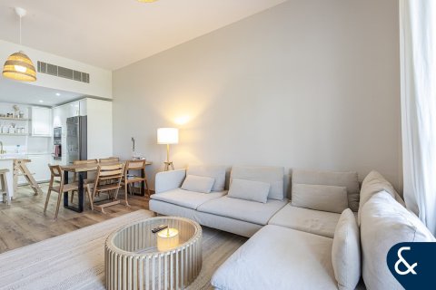 Lägenhet till försäljning i Motor City, Dubai, UAE 2 sovrum, 131 kvm Nr. 667411 - fotografi 5