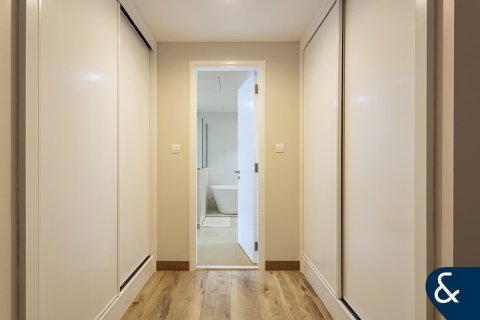 Lägenhet till försäljning i Motor City, Dubai, UAE 2 sovrum, 131 kvm Nr. 667411 - fotografi 8