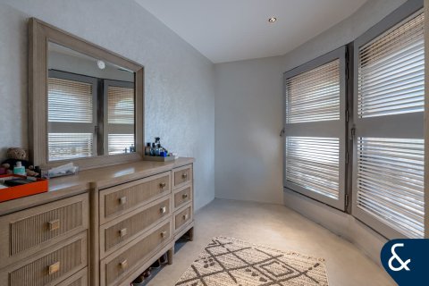 Apartment in Downtown Dubai (Downtown Burj Dubai), UAE 2 bedrooms, 245 sq.m. № 667412 - photo 15