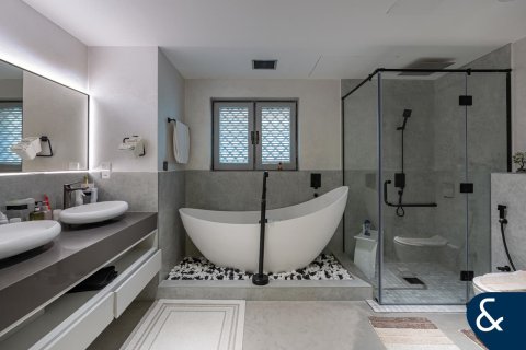 Apartment in Downtown Dubai (Downtown Burj Dubai), UAE 2 bedrooms, 245 sq.m. № 667412 - photo 14