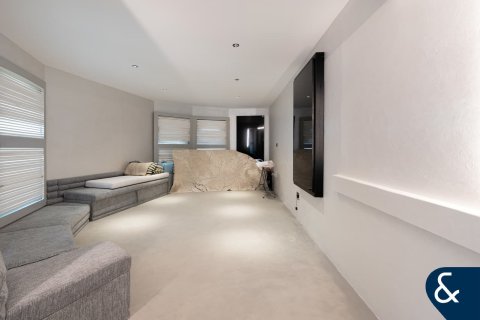 Apartment in Downtown Dubai (Downtown Burj Dubai), UAE 2 bedrooms, 245 sq.m. № 667412 - photo 10