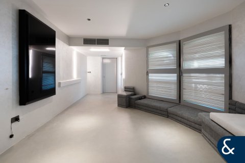 Apartment in Downtown Dubai (Downtown Burj Dubai), UAE 2 bedrooms, 245 sq.m. № 667412 - photo 11