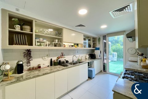 Townhouse til salg i Mudon, Dubai, UAE 4 soveværelser, 242 kvm № 667409 - foto 2